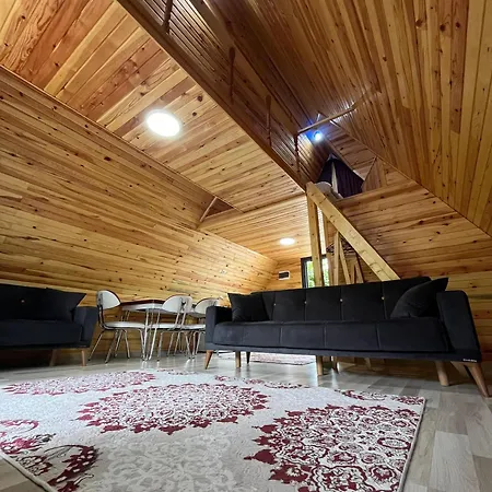 Five Stars Apart ترابزون